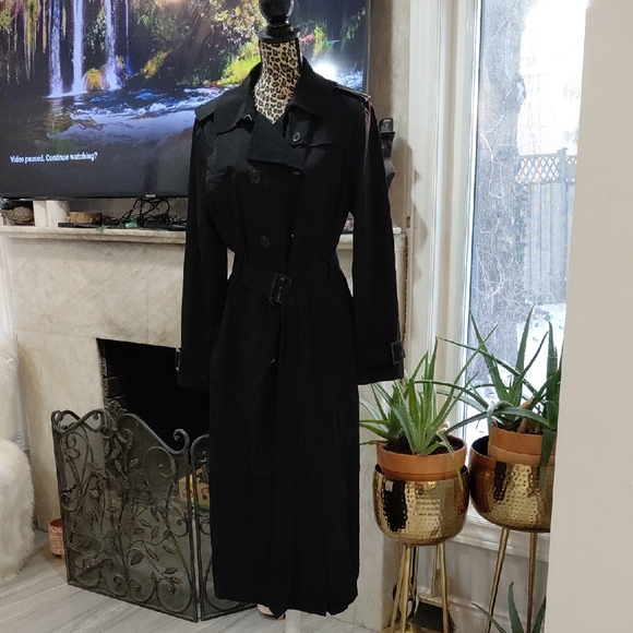 London Fog Jackets & Blazers - Elegant Black Fall/ Summer Trench Coat